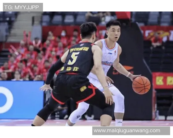 体育实时数据武汉篮球队的节奏风格解析与战术创新探讨